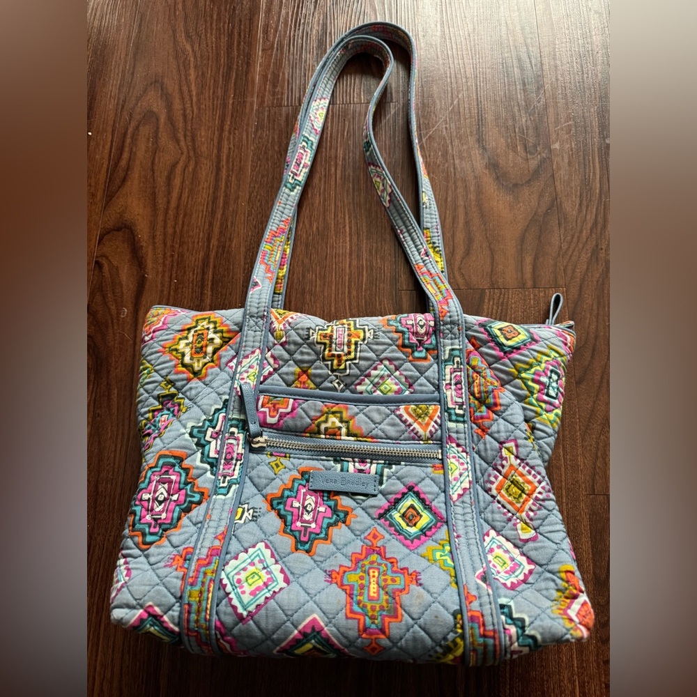 Vera Bradley Tote in Painted Medallion